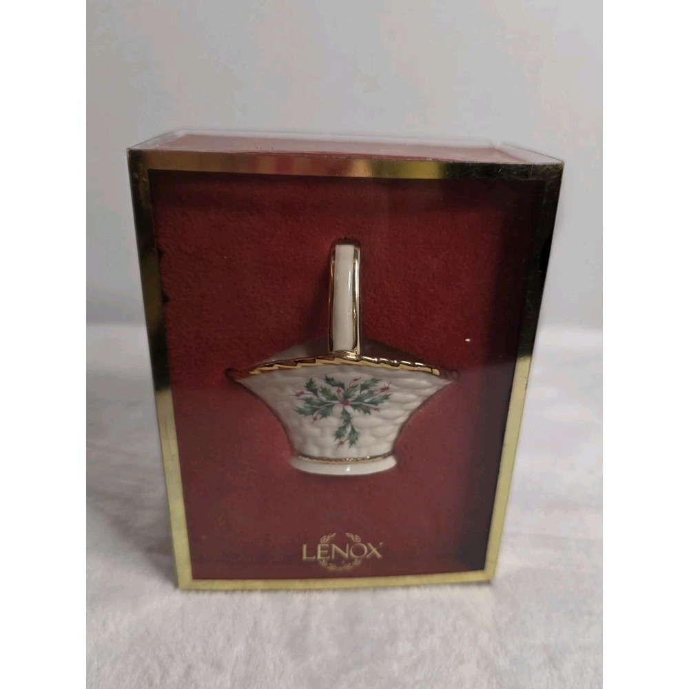 Lenox‎ Holiday Holly Berry Miniature Basket Porcelain Christmas Ornament